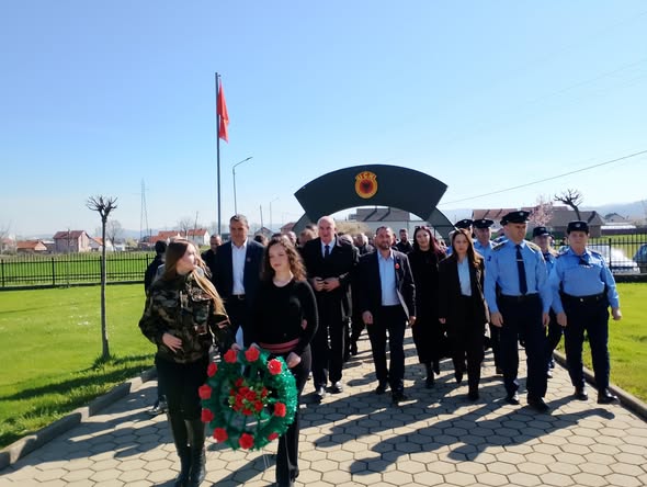 U përkujtuan dëshmorët e 5 prillit nga fshatrat Smirë dhe Lubishtë
