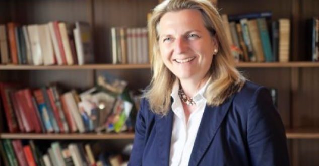 Shefja e diplomacisë austriake, Karin Kneissl, arrin sot për vizitë zyrtare në Kosovë