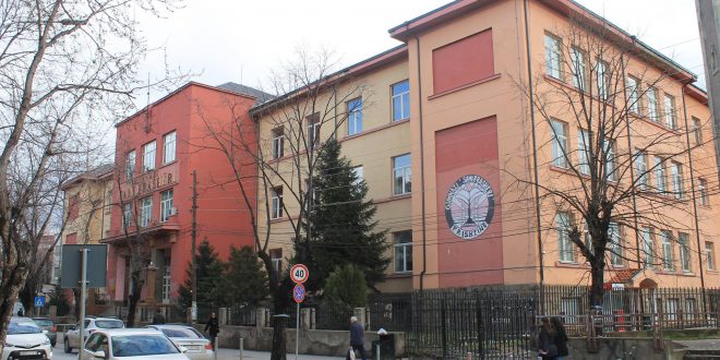 Sot është bojkotuar procesi mësimor nga profesorët e gjimnazit “Sami Frashëri” në Prishtinë