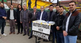Avdullah Hoti ka nënshkruar peticionin e nisur nga këshilli i qytetarëve në Rahovec lidhur me autostradën e Dukagjinit