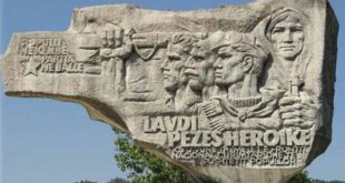 Prof. Asoc. Gjergji Islami: Lapidarët - Monumente të kujtesës kolektive dhe identitetit kombëtar Vepra që dokumentojnë, sfidojnë dhe formojnë marrëdhënien tonë me historinë