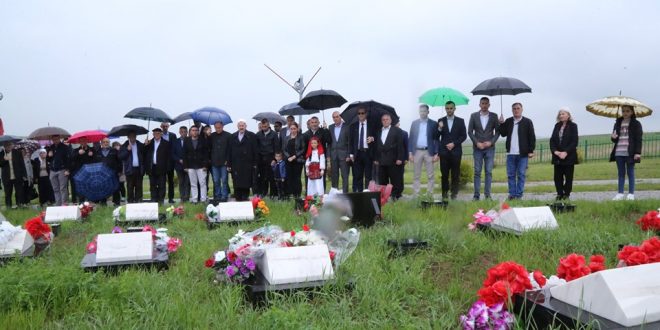 Në Skenderaj janë përkujtuar sot dëshmorët e UÇK-së Gani Uka, Muharrem Zeneli dhe Skender e Mustafë Skenderi