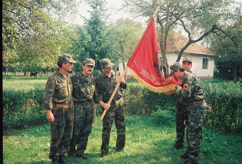 nexhmi-lajci-gezuar-30-dhjetorin