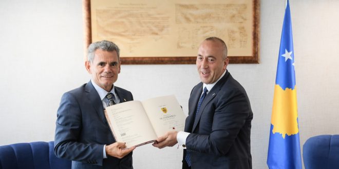 Haradinaj: Universiteti i Prishtinës është aset kombëtar dhe pikë orientuese e zhvillimit të shoqërisë tonë