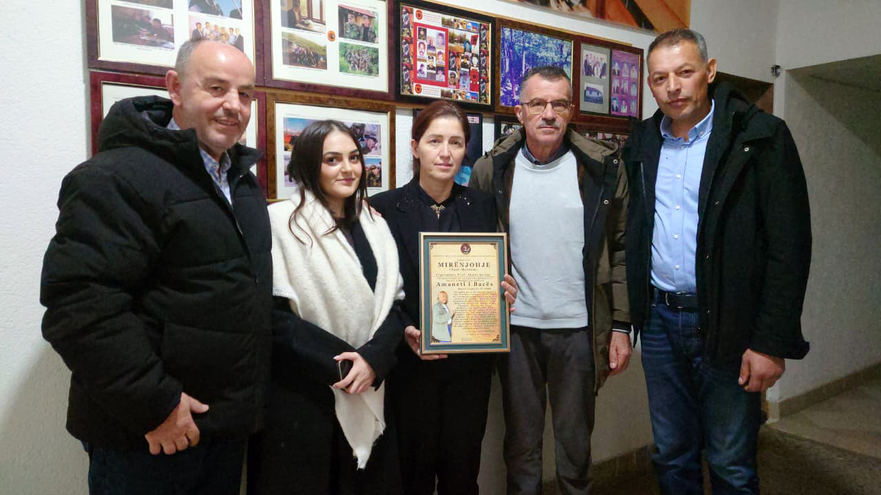 IKKSH Stuttgart  nderon Prof  Ahmet Qeriqin me Mirënjohje Post Mortem në 79 vjetorin e lindjes