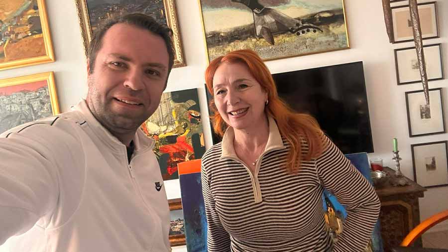 Ilir Muharremi  Universi piktorial i Marjana Goxhabelliut