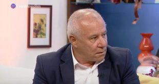 Albert Z. ZHOLI: Flet këngëtari i mirënjohur i Polifonisë, Nazif Çela: Në vitin 1988 në Francë, këngën “Janino ç’të panë sytë” e kthyen disa herë