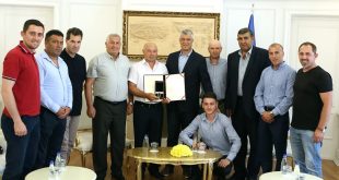 Thaçi dekoron me Urdhrin “Hero i Kosovës” dëshmorët Habib Berisha, Ibrahim Mazreku, Ali Zogaj dhe Kujtim Krasniqi