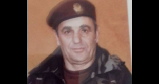 Vdiq koloneli i Ushtrisë së Shqipërisë, Hysen Ymeri, që kishte ushtruar Adem Jasharin dhe Zahir Pajazitin