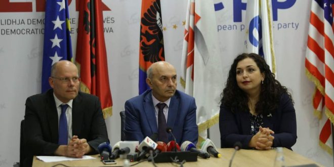 Kryetari i LDK-së, Isa Mustafa uron e zgjedhjen e deputetit të CDU-së si raportues për Kosovën