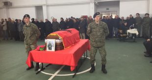 Sot në varrezat e lagjes Vilaku, në Komaran, me nderime u varros, veprimtari dhe luftëtari i lirisë, Maliq Vilaku