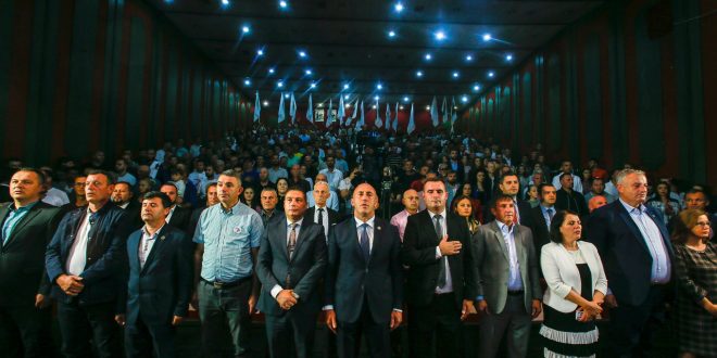 Kandidati për kryeministër nga koalicioni AAK-PSD, Ramush Haradinaj, ka mbajtur një tubim elektoral në Drenas