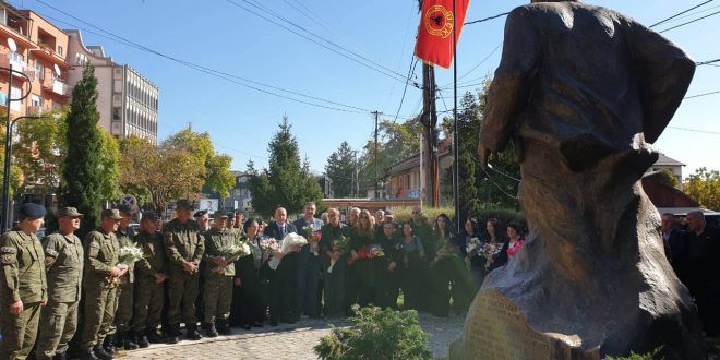 U përkujtua në 22 vjetorin e rënies heroi i kombit gjeneral, Adrian Krasniqi