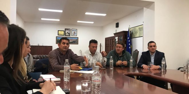 OAK: Bizneset delegojnë shqetësimet te kryetari i Prizrenit Mytaher Haskuka