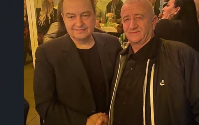 Filiz Mustafa publikon foton e të arrestuarit për spiunazh me Daçiqin