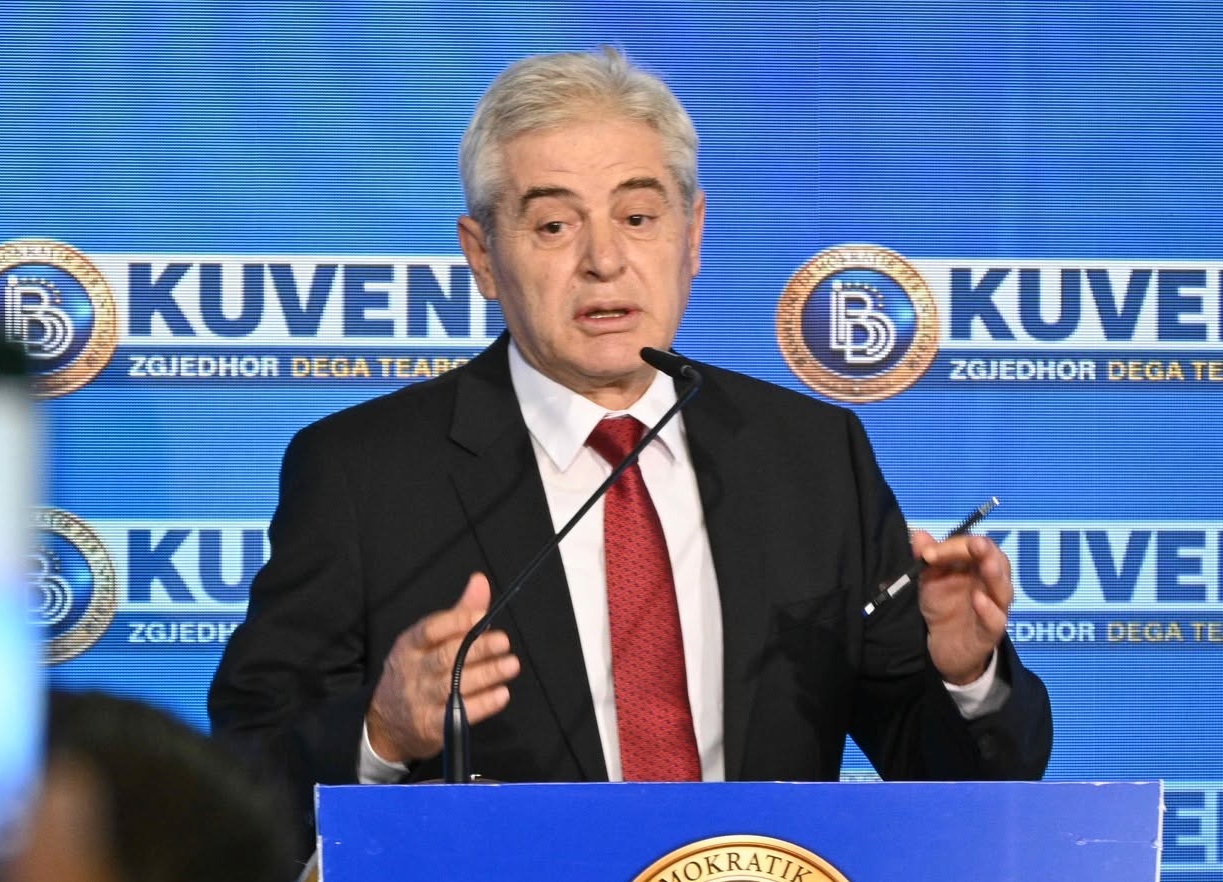 Ali Ahmeti në Kuvendin Zgjedhor të BDI së në Tearcë  Me unitet dhe vendosmëri vazhdojmë përpara