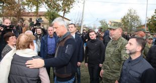 Thaçi: Gjendja në Durrës dhe Thumanë vazhdon të jetë e rëndë, Kosova dërgon forca tjera të specializuara të FSK-së