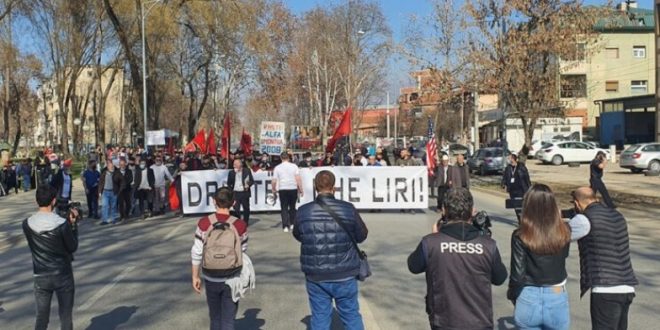 Sot në Shkup është mbajtur një marsh protestues kundër vendimeve gjyqësore në rastin Monstra