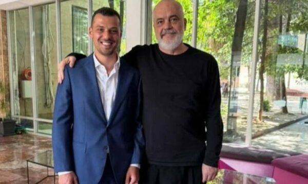 joe-biden-e-tradhtoi-thacin-endrit-thaci-shperndan-fjalimin-e-edi-rames-ne-new-york