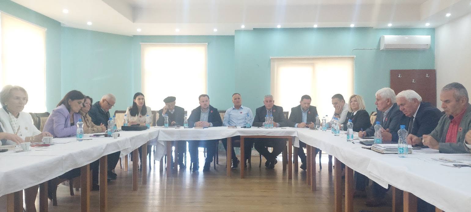 27 vite pas  familjarët kërkojnë zbardhjen e fatit të të zhdukurve