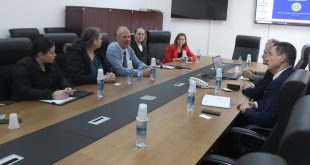 Drejtori i Përgjithshëm i AME-së priti në takim përfaqësues të Ambasadës Amerikane në Prishtinë