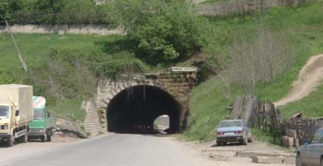 Ministria e Infrastrukturës ka filluar rregullimin e Tunelit në segmentin rrugor Mitrovicë-Qabër