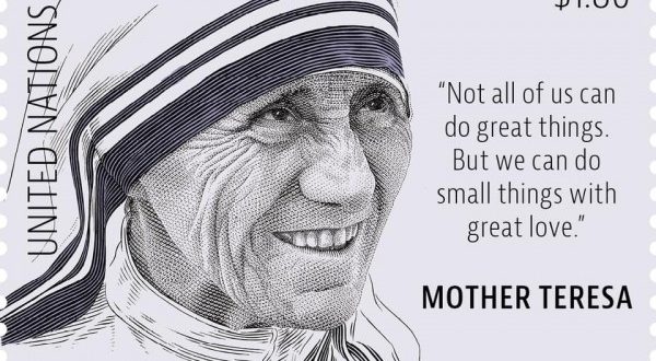 Shtetet e Bashkuara të Amerikës e nderojnë Nënë Terezën më pullë postare