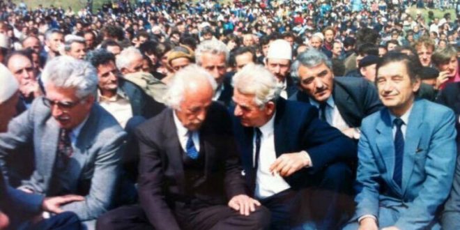 29 vjet më parë Anton Çetta nisi në Kosovë aksioni atdhetar e humanitar i faljes së gjaqeve që mori përmasa të gjera