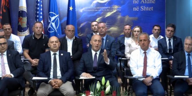 Ramush Haradinaj prezanton kandidatët e AAK-së që garojnë për kryetar të komunave në zgjedhjet lokale