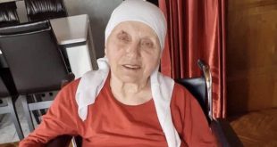 Ndahet nga jeta nëna doktorit të ushtarëve të Ushtrisë Çlirimtare të Kosovës, Gani Halilajt pasi e humb betejën më koronavirusin