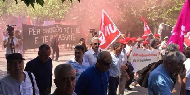 Osman Osmani: Të drejtat e punëtorëve dhe organizimi sindikal