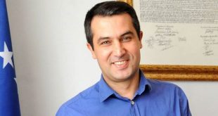 Adil Behramaj: Vjosa Osmanit kurrë nuk i është dëgjuar zëri deri sa 20 - 30 qytetarë po na vdesin përditë