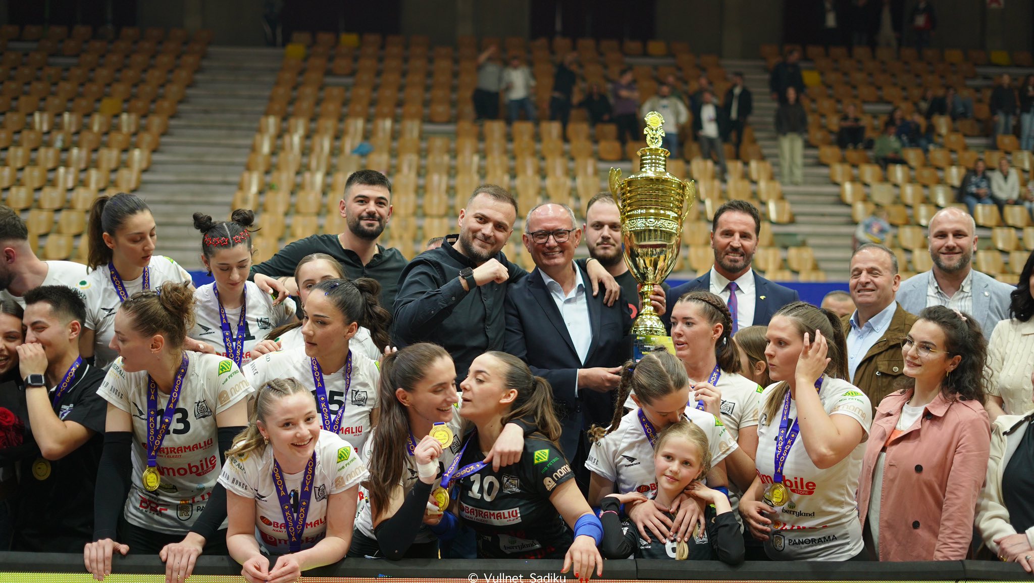Klubi i Volejbollit  Fer Volley    Kampion i Kosovës në Volejboll