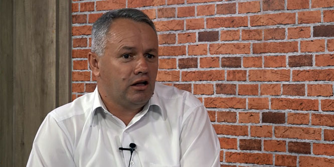 Agron Kuçi  Asnjë lider nuk e forcon partinë duke anashkaluar njerëzit me kredibilitet