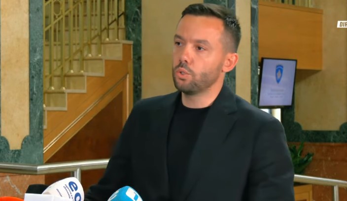Arian Tahiri  Kurti i ka votat  por po e mban peng Kuvendin dhe po krijon krizë politike