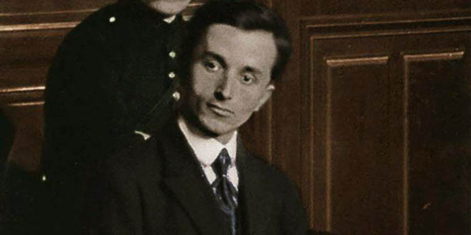 Avni Rrustemi (1895- 1924)