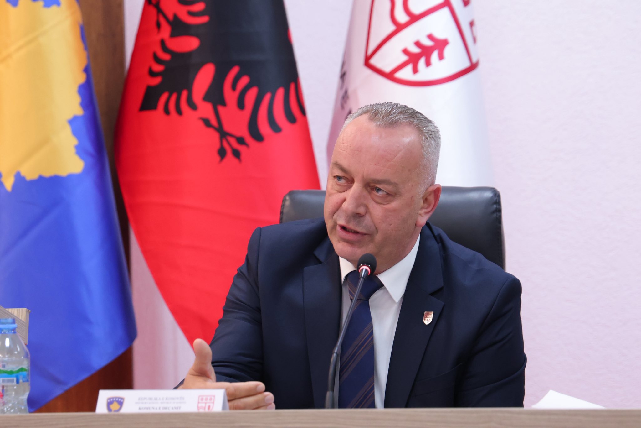 Në Deçan u mbajt mbledhja e III të e Kuvendit Komunal