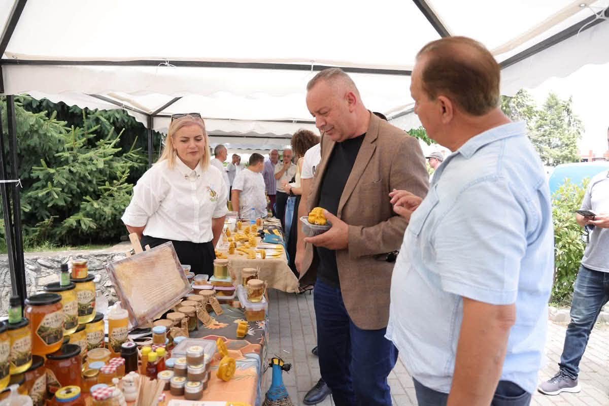 Për herë të parë në Deçan u organizua me sukses  MjaltFest 2026    Festivali i Mjaltit dhe Trashëgimisë Kulturore