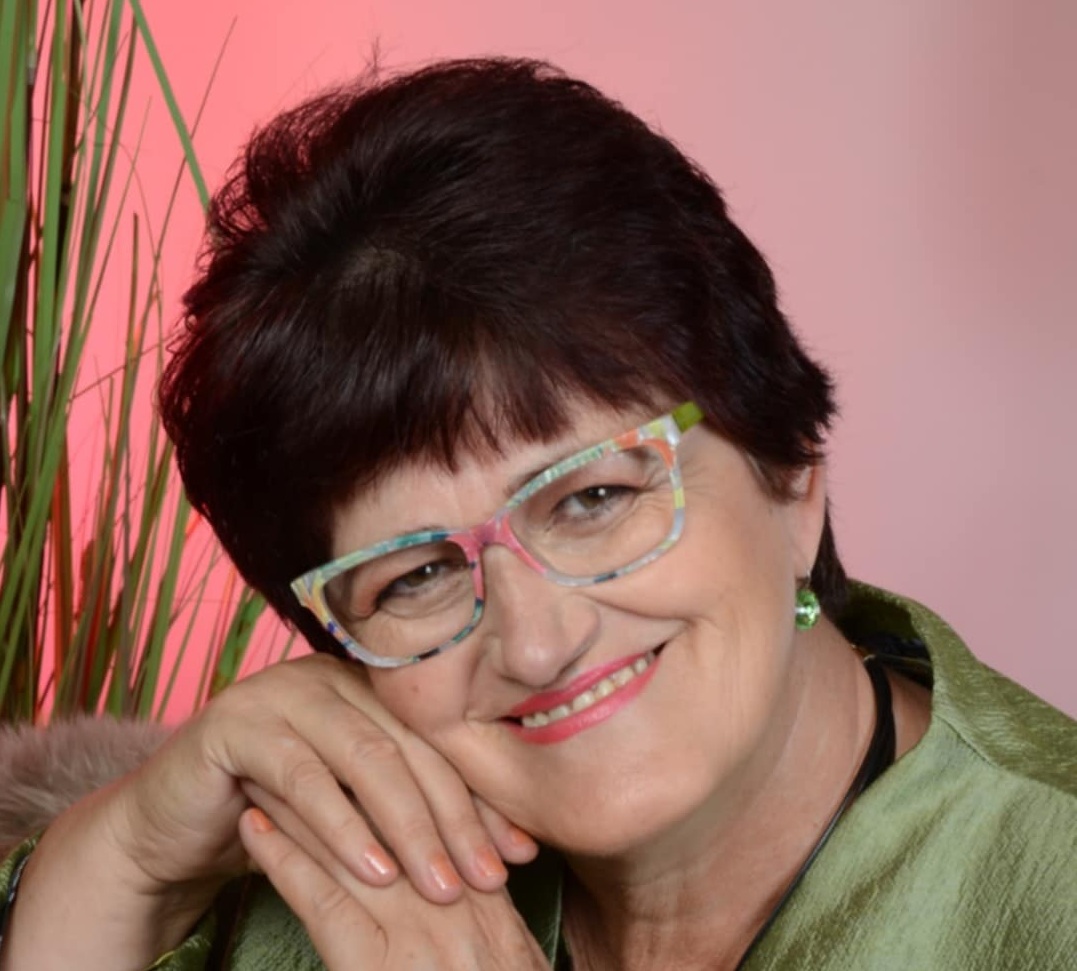 Mrikë Thamza  Unaza e Djepit