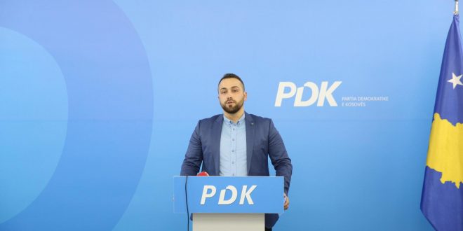 Donjet Bislimi: Është padrejtësi për Kosovën që në krye të ministrisë së Punëve të Jashtme të jetë Donika Schwarz