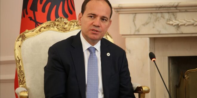 Sot u varros trupi i ish kryetarit të Shqipërisë, Bujar Nishani