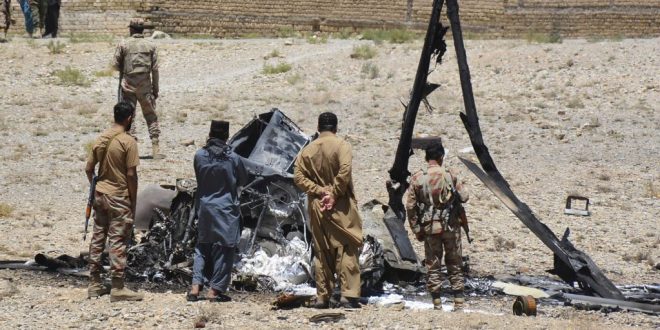 Nga rrëzimi i një helikopteri ushtarak në Afganistan janë mbytur 25 zyrtarëve të lartë që kanë qenë në bord