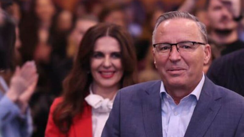 vlora-citaku-pershendet-kandidaturen-e-bedri-hamzes-pdk-eshte-familja-jone-po-hapim-kapitullin-e-ri-te-fitoreve