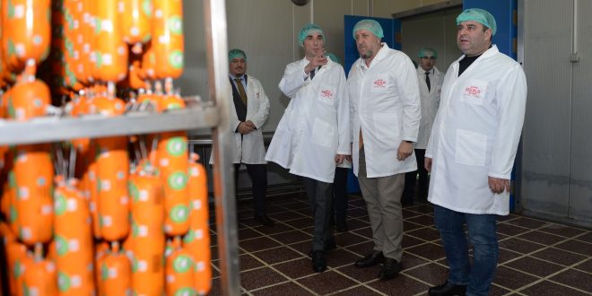 Ministri i Tregtisë dhe Industrisë, Endrit Shala, takoi drejtorin e kompanisë “Meka” në Dragash, z. Burim Piraj