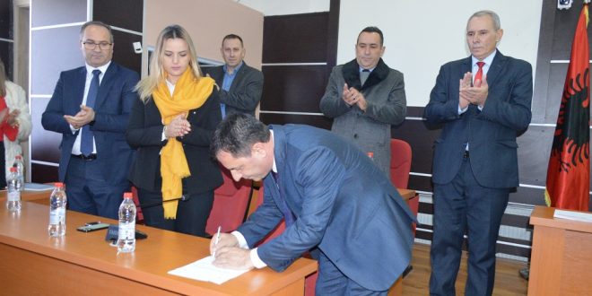 Kryetari i Komunës së Malishevës, z. Ekrem Kastrati, sot edhe zyrtarisht e ka dhënë betimin