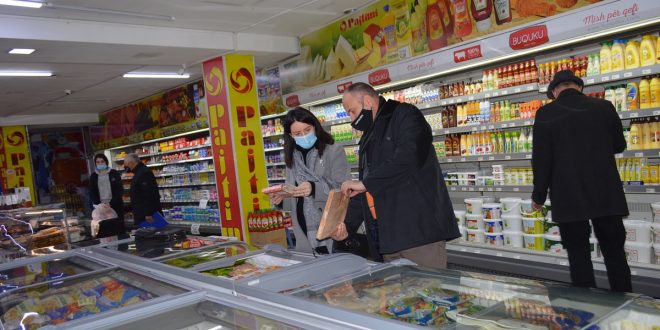 Ispektorët komunalë i kanë inspektuar marktetet në qytetin e Malishevës