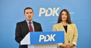 PDK: Ministrja, Donika Shvarc dhe ministri, Fikrim Damka keqpërdorën rreth 1.1 milionë euro
