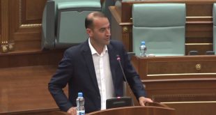 Haradinaj - Hotit: Duhet ta trajtosh seriozisht partnerin e koalicionit, edhe ne duam të jemi aty ku diskutohet për Kosovën