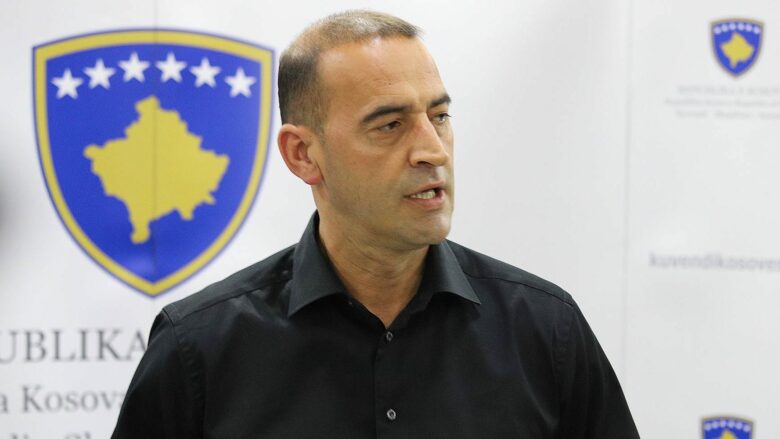 Daut Haradinaj  Pas çdo seance të dështuar  po bëhet më e qartë se deputetët e VV së janë të peng Albin Kurtit