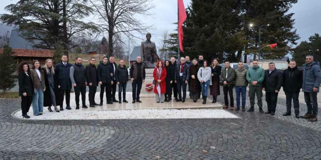 Përfaqësuesja e “Liria ka Emër” pritet në Deçan nga Kryetari Bashkim Ramosaj, mbështetje për marshin “Drejtësi, jo politikë” më 17 shkurt